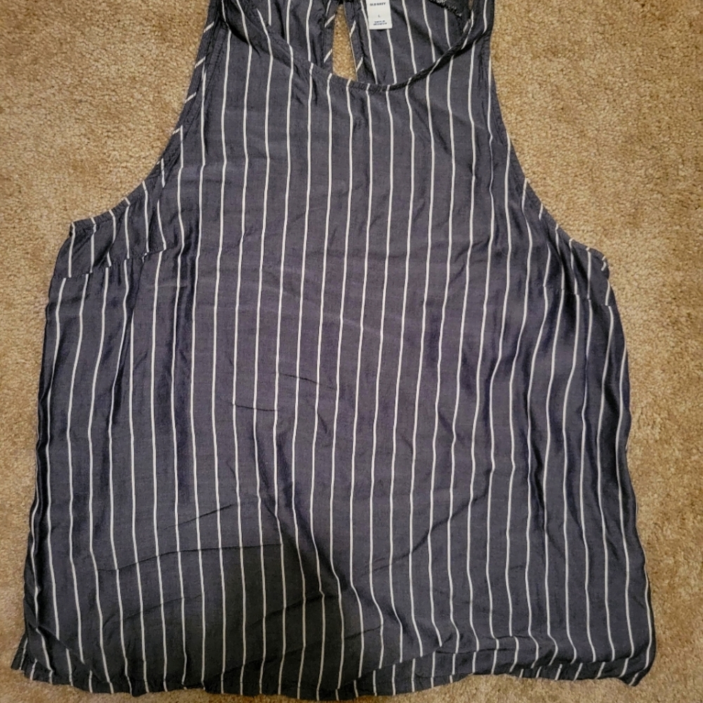**3 FOR $20!!!** Women's Key Hole Tank Top